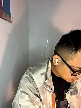 lixiaoshuai8 online show from November 18, 5:12 am