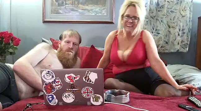 letsgetdirty1981 online show from February 15, 3:20 am