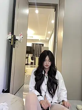 xyebobs online show from February 12, 4:24 pm