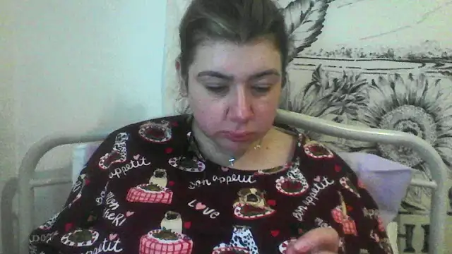 Snapshot of CamilaCherryX chatting on November 16, 2:22 pm CamilaCherryX online show from November 16, 2:22 pm