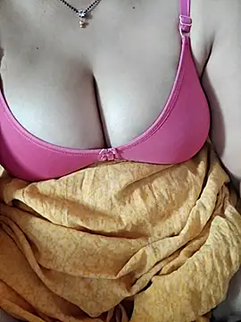 milf-kaira online show from March 21, 4:17 am