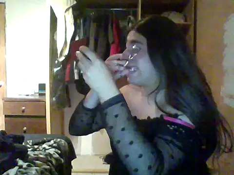 Yasmin Paez99 online show from November 8, 2:45 am