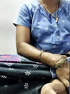 Snapshot of Tamilrojanew chatting on July 9, 5:44 am Tamilrojanew online show from July 9, 5:44 am