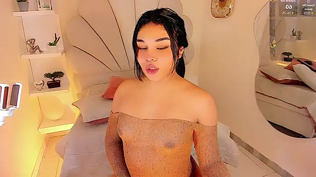 ValentinaMarinn online show from December 20, 9:11 pm