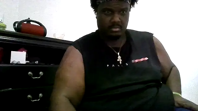 Snapshot of BigBossaNova69 chatting on April 9, 5:51 am BigBossaNova69 online show from April 9, 5:51 am