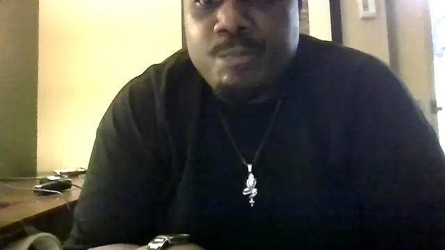 Snapshot of BigBossaNova69 chatting on May 3, 5:24 am BigBossaNova69 online show from May 3, 5:24 am