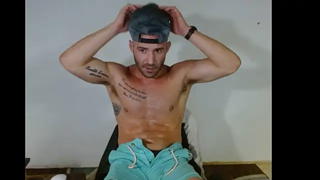 Snapshot of TheNakedPreacher chatting on January 14, 10:38 am TheNakedPreacher online show from January 14, 10:38 am