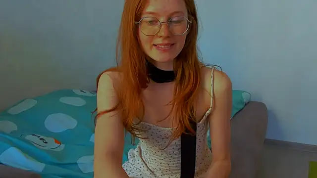 Snapshot of Fire_Luna chatting on May 21, 8:43 am Fire Luna online show from May 21, 8:43 am