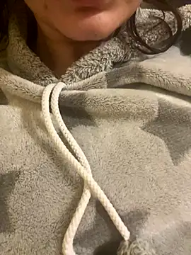 Snapshot of Golin-24 chatting on December 19, 10:39 pm Golin-24 online show from December 19, 10:39 pm