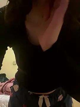 Snapshot of Golin-24 chatting on January 11, 8:25 pm Golin-24 online show from January 11, 8:25 pm