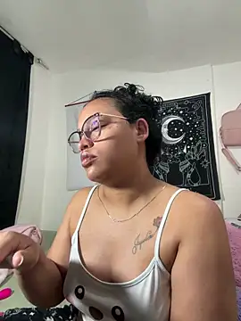 angela angels  online show from March 4, 10:21 am