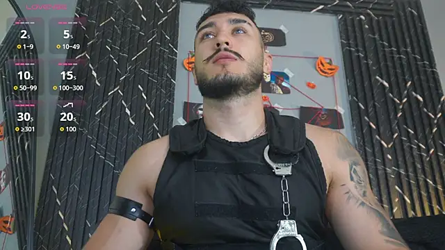 Snapshot of Zionmattis chatting on October 30, 1:40 am Zionmattis online show from October 30, 1:40 am