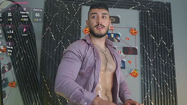 Snapshot of Zionmattis chatting on November 4, 1:59 am Zionmattis online show from November 4, 1:59 am