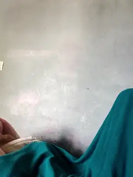 Snapshot of Juliano69xv chatting on January 8, 1:02 pm Juliano69xv online show from January 8, 1:02 pm