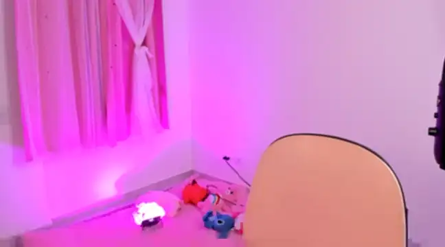 p3ach1 online show from December 3, 7:32 am