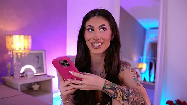 OhhAisha online show from November 30, 8:29 am