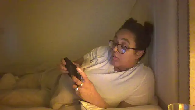 vanilla chocolate23 online show from February 6, 9:38 pm