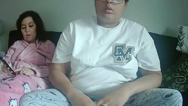 vanilla chocolate23 online show from November 24, 11:10 am