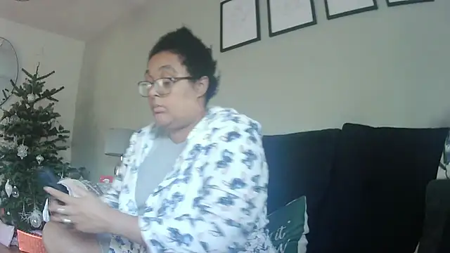 vanilla chocolate23 online show from December 2, 10:42 am