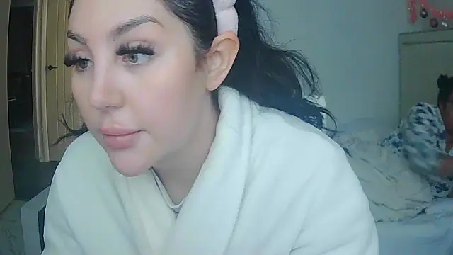 vanilla chocolate23 online show from December 4, 10:02 am