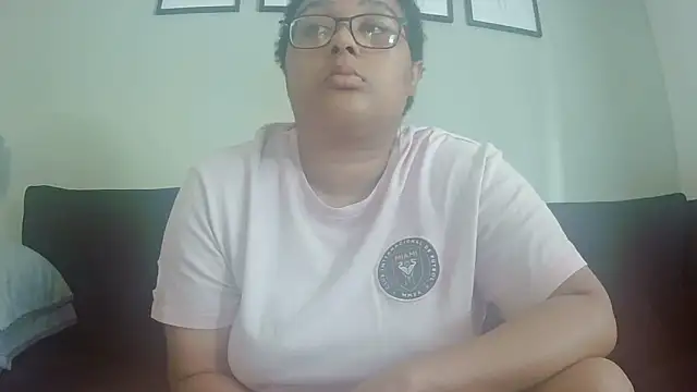 vanilla chocolate23 online show from June 27, 9:47 am