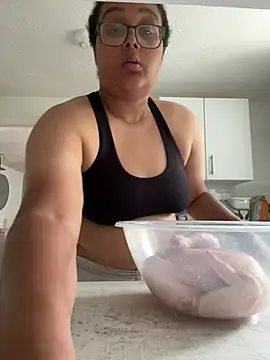 vanilla chocolate23 online show from August 4, 2:41 pm