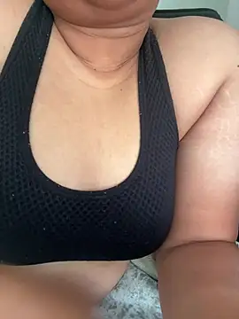 vanilla chocolate23 online show from August 8, 10:28 am