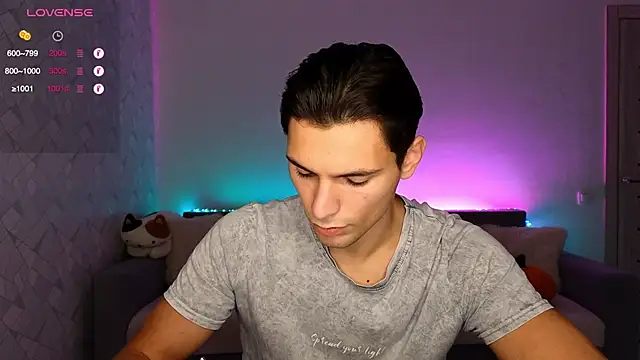 denlover1 online show from October 23, 6:34 am