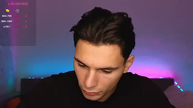 denlover1 online show from November 10, 8:24 am