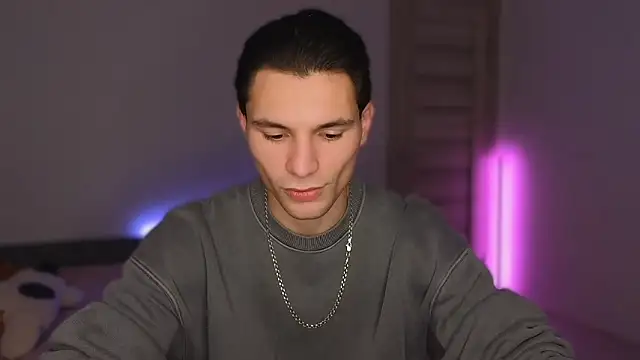 denlover1 online show from January 14, 5:46 am