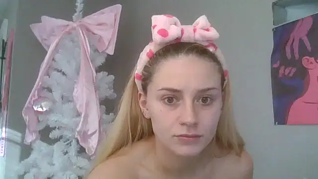 Snapshot of lexybabyxo chatting on November 17, 1:50 pm lexybabyxo online show from November 17, 1:50 pm
