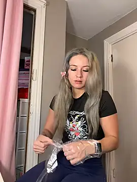 Snapshot of lexybabyxo chatting on May 21, 10:44 am lexybabyxo online show from May 21, 10:44 am
