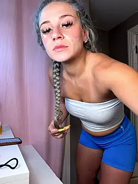 Snapshot of lexybabyxo chatting on June 10, 1:21 pm lexybabyxo online show from June 10, 1:21 pm