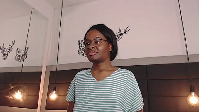 candy lovee69 online show from July 8, 7:07 pm