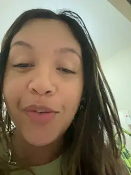 Snapshot of flowerousy chatting on October 6, 2:09 am flowerousy online show from October 6, 2:09 am