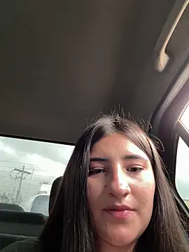 Snapshot of AhriCutte chatting on February 17, 8:58 pm AhriCutte online show from February 17, 8:58 pm