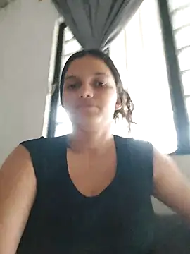 Snapshot of girl_milk1 chatting on February 7, 3:52 pm girl milk1 online show from February 7, 3:52 pm