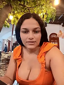 girl milk1 online show from November 18, 11:26 pm