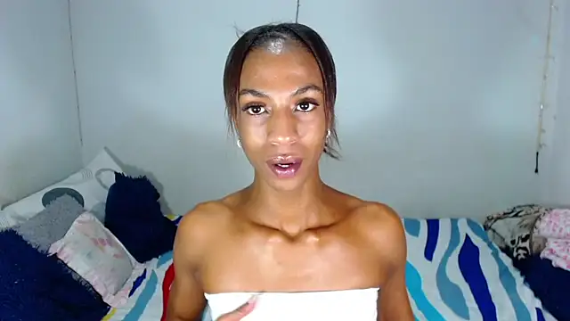 Snapshot of JessicaEbony chatting on May 29, 1:58 am JessicaEbony online show from May 29, 1:58 am