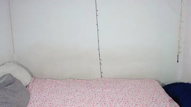Snapshot of JessicaEbony chatting on June 12, 2:21 am JessicaEbony online show from June 12, 2:21 am
