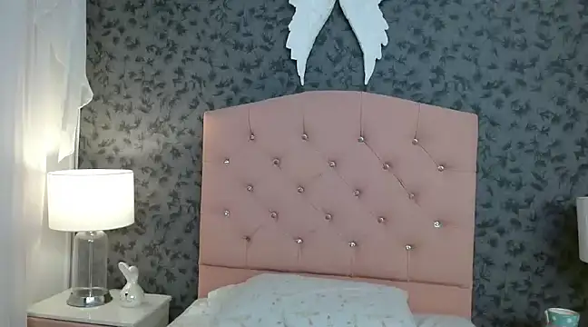 Snapshot of Zoe_Vixen chatting on March 11, 11:26 pm Zoe Vixen online show from March 11, 11:26 pm