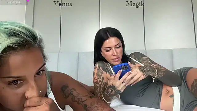 Snapshot of venus-magik chatting on September 21, 6:26 am venus-magik online show from September 21, 6:26 am