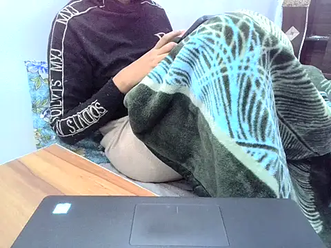 DOLL CUTY online show from December 4, 3:54 pm