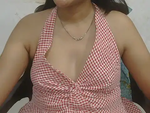 Snapshot of DOLL_CUTY chatting on May 12, 6:05 pm DOLL CUTY online show from May 12, 6:05 pm