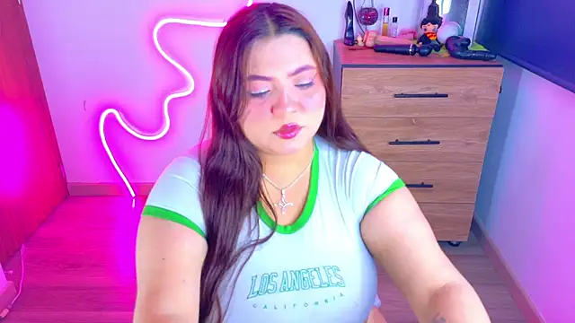 Snapshot of Rebeca_charme21 chatting on September 9, 8:25 am Rebeca charme21 online show from September 9, 8:25 am