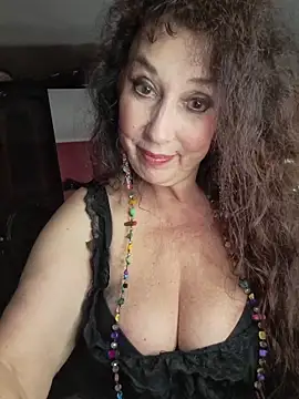 GypsyEsmeralda online show from May 6, 6:24 pm