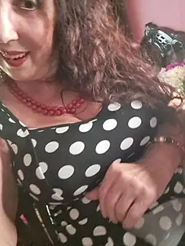 GypsyEsmeralda online show from June 15, 3:25 pm