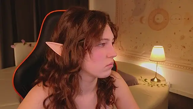 cherry lea online show from February 21, 6:37 pm