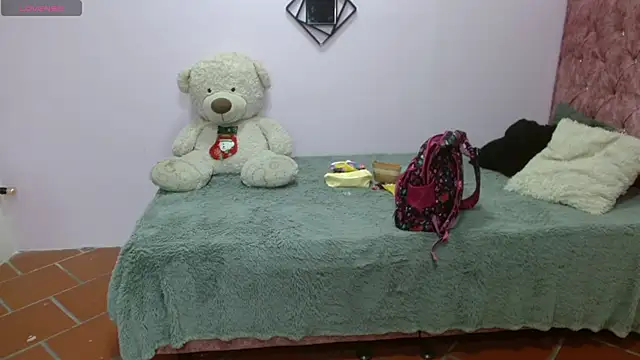 Snapshot of sila_bolum chatting on February 18, 10:36 pm sila bolum online show from February 18, 10:36 pm