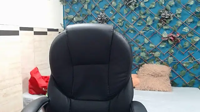 Snapshot of sila_bolum chatting on October 25, 5:19 pm sila bolum online show from October 25, 5:19 pm